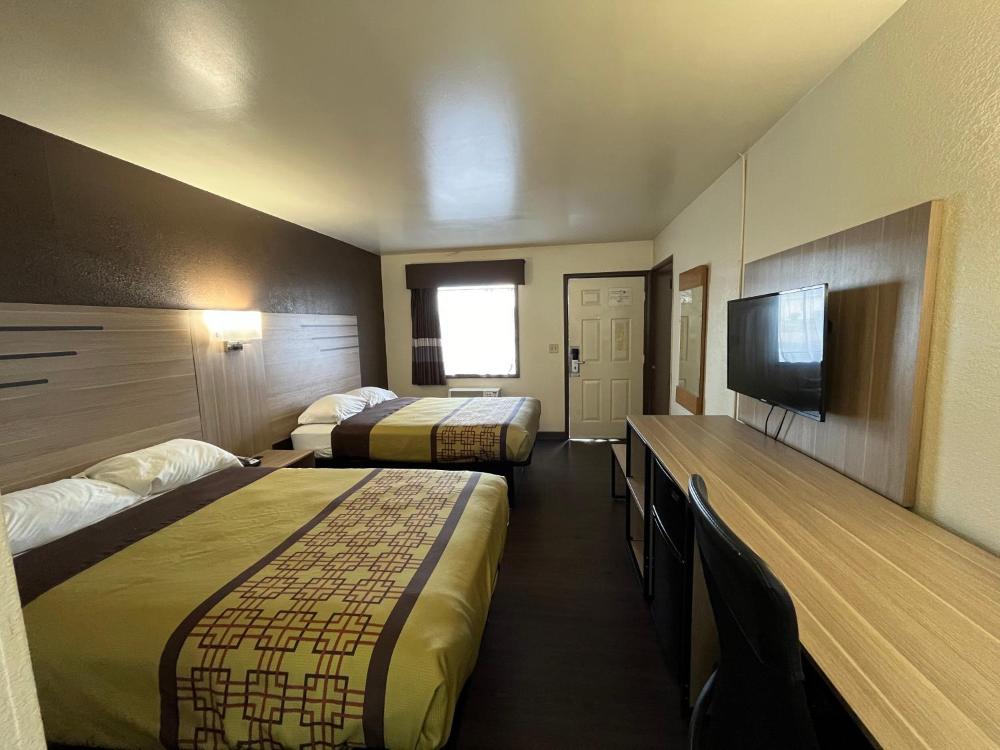 2 Full Beds Non-Smoking interior